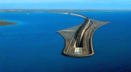 Esta é a Inacreditável Ponte que termina num Túnel (embaixo do Mar)! Veja Imagens impressionantes!