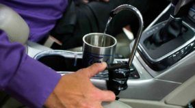 Ford inventa sistema para oferecer água (vinda do ar-condicionado) aos passageiros no carro