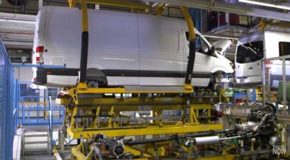Direto da Linha de Produção: Veja como nasce a Mercedes-Benz Sprinter